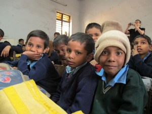 sursa http://www.prom-art.ro/wp-content/uploads/2015/09/scoala-indiana.jpg