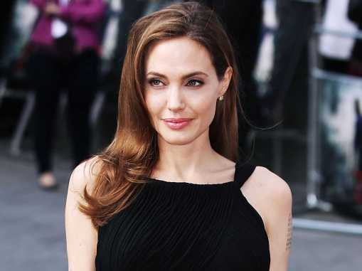 angelina-jolie-bio-1
