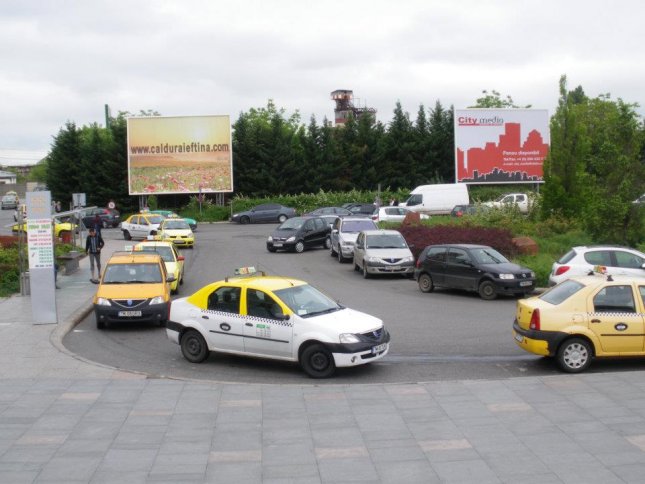 statie_taxi__iulius_mall_large.jpg